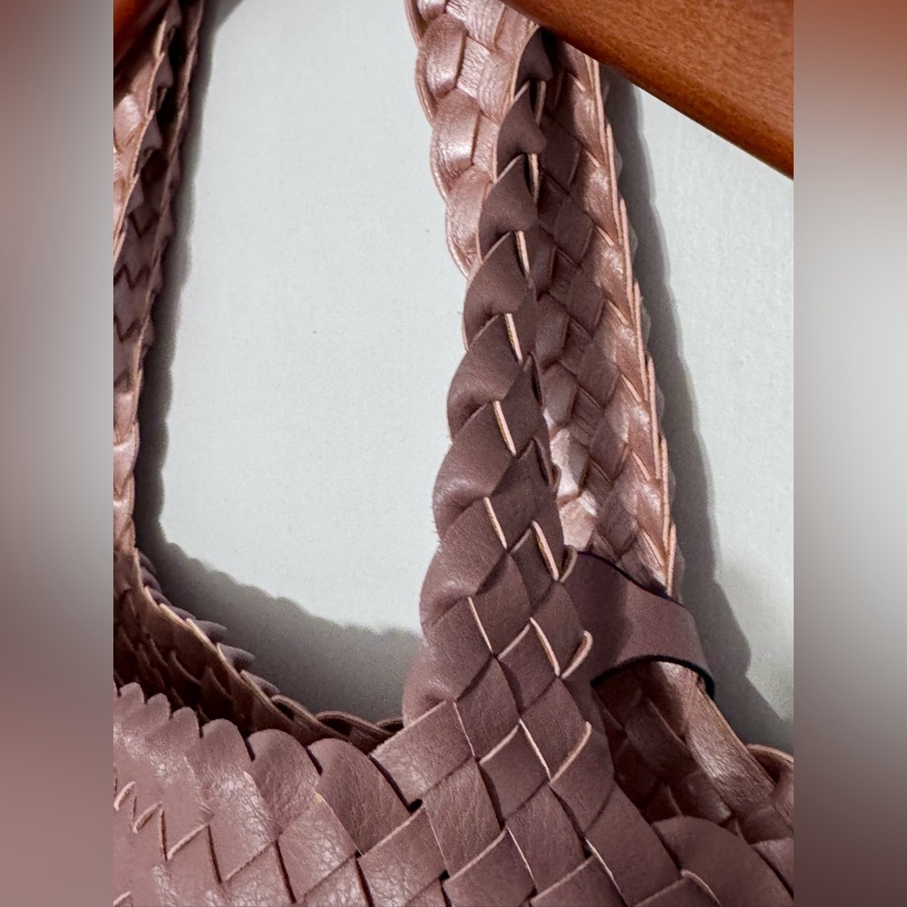 Ilse Jacobsen Reversible Vegan Leather Tote Bag in Metallic Rose/Crystal - Picture 9 of 13